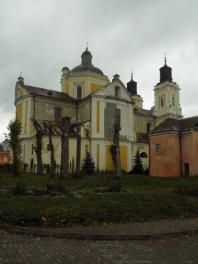 Şekil Değiştirme Katedrali          