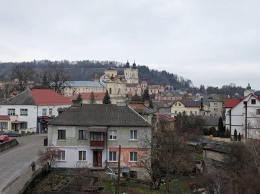 Eski şehrin üzerindeki sis. Eski şehrin tarihi kısmı. 