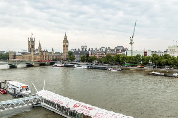 Висока кут вигляд від Лондонське око: Вестмінстерський міст, Біг-Бен послугами — стокове фото