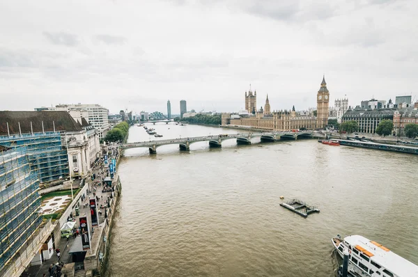 Висока кут вигляд від Лондонське око: Вестмінстерський міст, Біг-Бен послугами — стокове фото