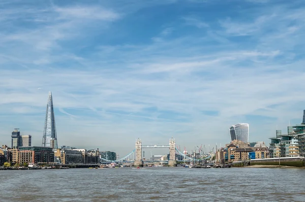 Paseo marítimo de Londres del río — Foto de Stock