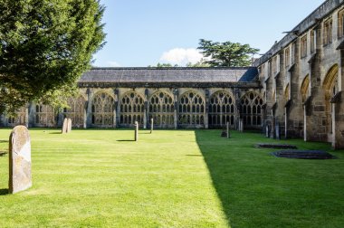 Cloister Wells katedral içinde