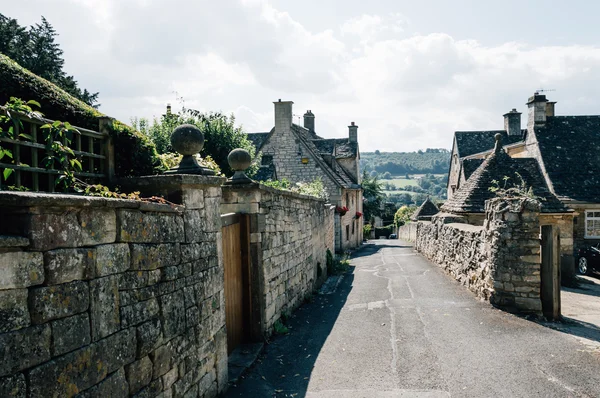 Vecchia strada nel borgo medievale — Foto Stock