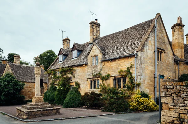 Deliziosa casa nelle Cotswolds — Foto Stock