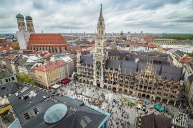 Münih cityscape bulutlu bir gün