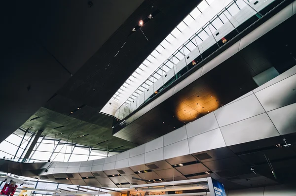 Vista interior da BMW Welt em Munique — Fotografia de Stock