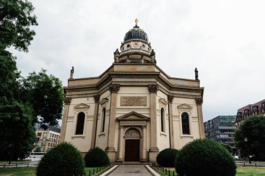 Berlin Mitte Jandarması 'nda Deutscher Dom' un görüntüsü