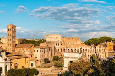Roma ve Kolezyum Forumu Manzarası