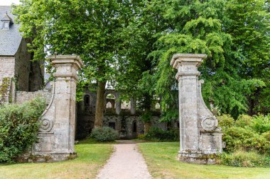 Fransa 'da Beauport Manastırı