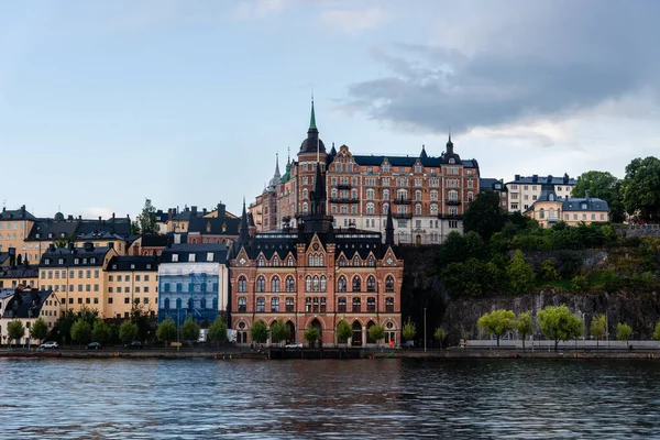 Vista sul lungomare Ugglan quarter a Stoccolma, Svezia — Foto Stock