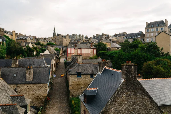 Veduta aerea della città medievale di Dinan — Foto Stock