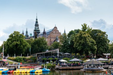 Nordiska Müzesi ve Stockholm 'de yüzen restoran