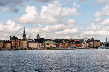 Stockholm 'deki Gamla Stan bölgesinin rıhtımı