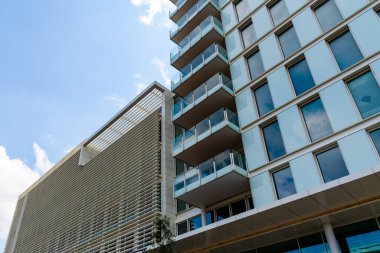 Quartier Am Strandkai, Hamburg 'un Harbour City Apartmanı' ndaki lüks apartman dairesi.