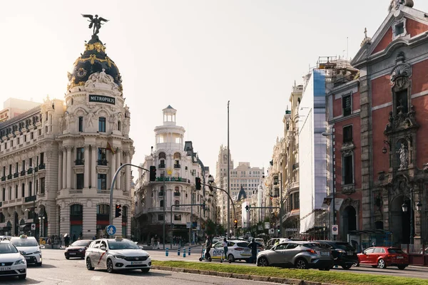 Gran Vía y calle Alcalá cruzan en Madrid —  Fotos de Stock