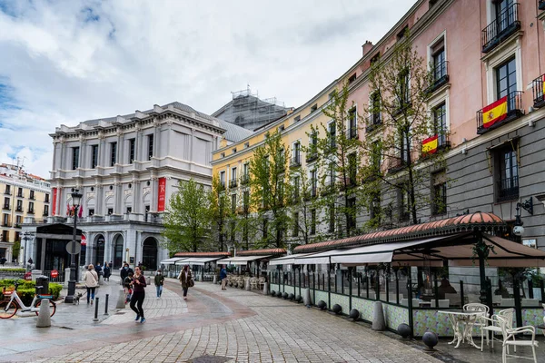Plaza de Oriente en el centro histórico de Madrid —  Fotos de Stock