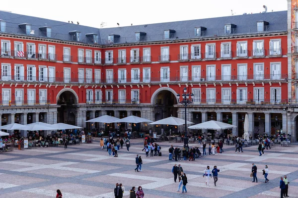 Plaza Mayor in Madrid. Blick aus dem Hochwinkel — Stockfoto