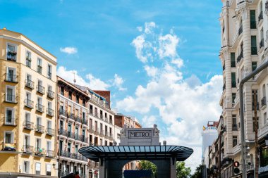 Madrid 'deki Gran Via' nın yeni metro istasyonu.