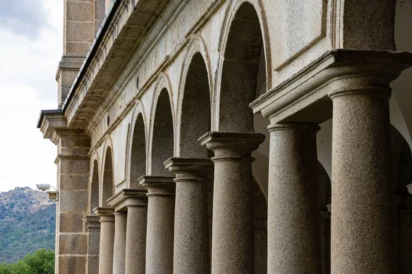 Royal Site of San Lorenzo de El Escorial or Monasterio del Escorial — Stock Photo, Image