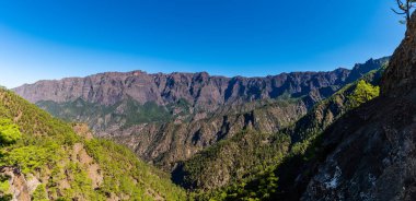 La Palma 'daki Ulusal Park Caldera de Taburiente Panoramik Manzarası