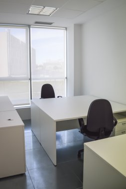 Modern ofis binası iç görünüm.