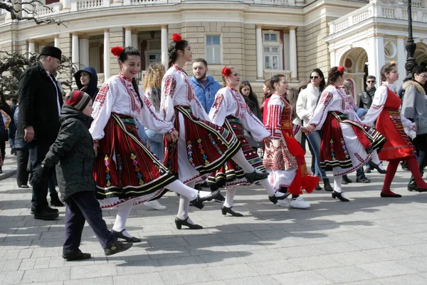 Οδησσός Περιοχή Οδησσού Ουκρανίαμάρτιος 2018Εθνικοί Βούλγαροι Ντυμένοι Εθνικές Στολές Γιορτάζουν — Φωτογραφία Αρχείου