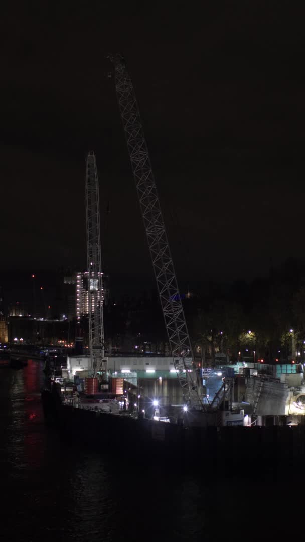 Night Time View Thames Tideway Tunnel Works Embankment Inglés Vídeo — Vídeos de Stock