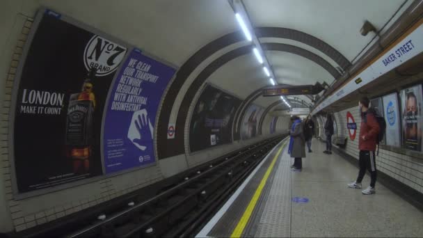 Tren Línea Bakerloo Que Llega Plataforma Baker Street — Vídeos de Stock