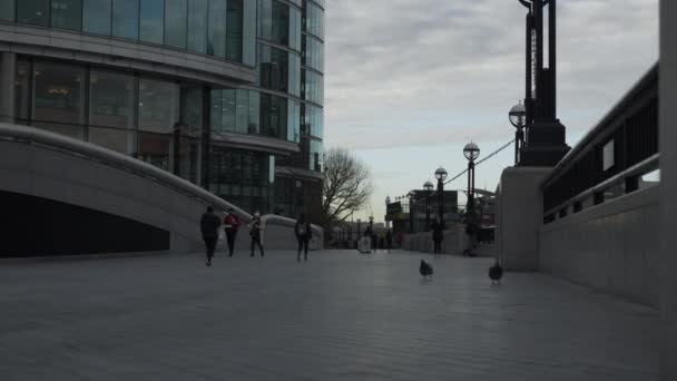 View More London Part London Bridge City Area Bewolkt Tijdens — Stockvideo