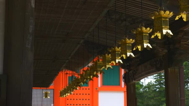 Row Gold Lanterns Hanging Ceiling Garan Mount Koya Locked — Stock Video