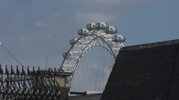 London Eye Seen Westminster Rooftop Hot Gas Expelling Chimney Замкнені — стокове відео