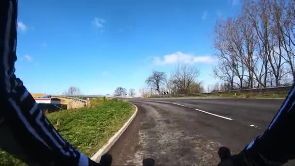 Chest Mounted Pov Cycling Ramp Riding Court Road Datchett Berkshire — Stockvideo