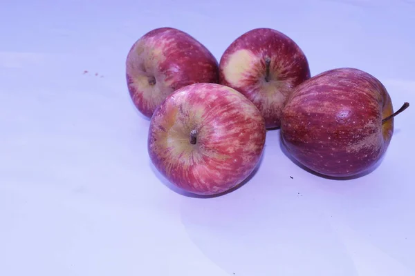 Manzanas Rojas Frescas Que Son Perfectamente Comestibles — Foto de Stock