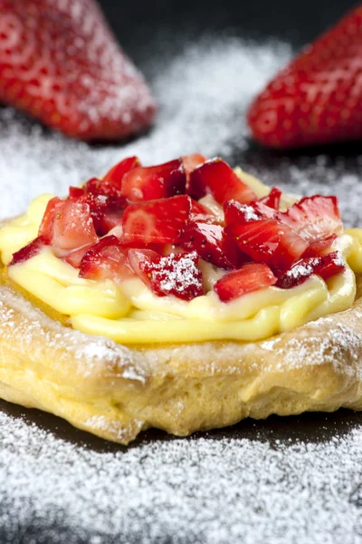 Zeppole with strawberry- tipical italian pastry — Stock Photo, Image