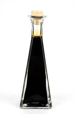 Geleneksel İtalyan balzamik sirke beyaz adam izole