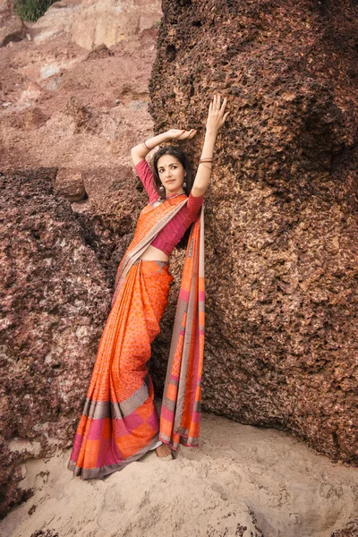 Mulher indiana em belo saree — Fotografia de Stock