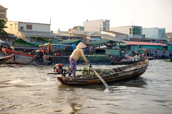 Mercado flotante de Cai Rang, Can Tho, Vietnam —  Fotos de Stock