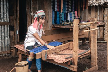 Pan Pet villag padaung (Karen) tepe kabilesinin otantik yaşam