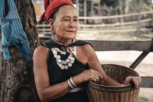 Kayah women from hill tribe in Myanmar — Stok fotoğraf