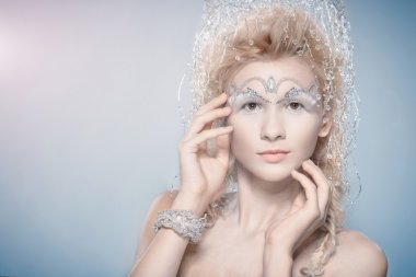 Kış makyaj ile şehvetli kadın