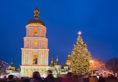 Ana Noel ağacı ve Sofya Kilisesi Kiev, Ukrayna