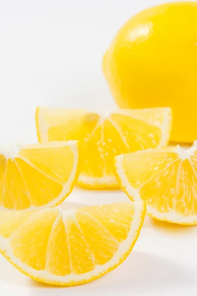 Healthy lemon fruits and his segments — Stock Photo, Image