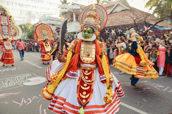 在新的一年狂欢节的传统 Kathakali 舞蹈 — 图库照片