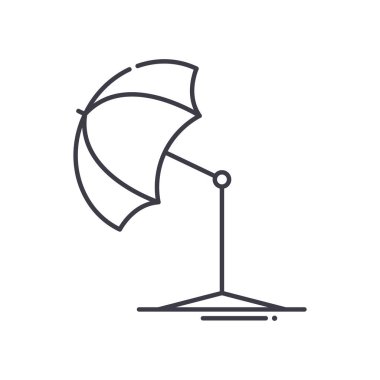 Stüdyo şemsiyeleri simgesi, doğrusal izole edilmiş illüstrasyon, ince çizgi vektörü, web tasarım işareti, düzenlenebilir konsept sembolü beyaz arkaplan üzerinde.