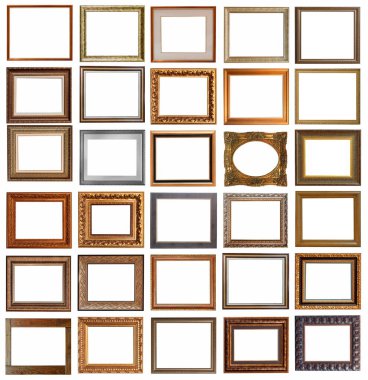 Beyaz arka planda izole edilmiş antika altın kaplama tabloların çerçeveleri