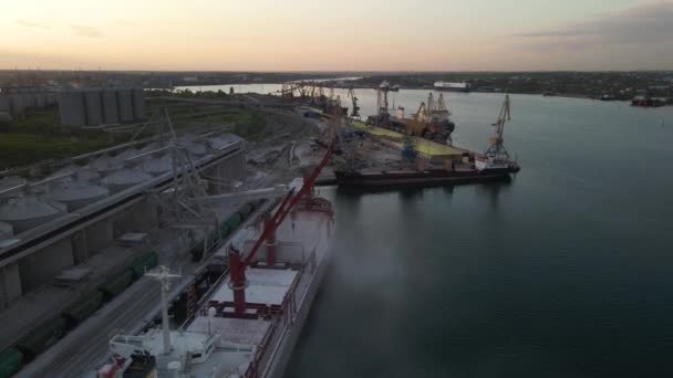 Puerto Industrial Moderno Con Contenedores Vista Superior Pájaro Puerto Para — Vídeo de stock