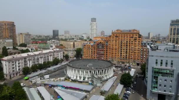 Kiev Ucrania Ciudad Vuelo Panorama Altura Edificios Varios Pisos Vista — Vídeos de Stock