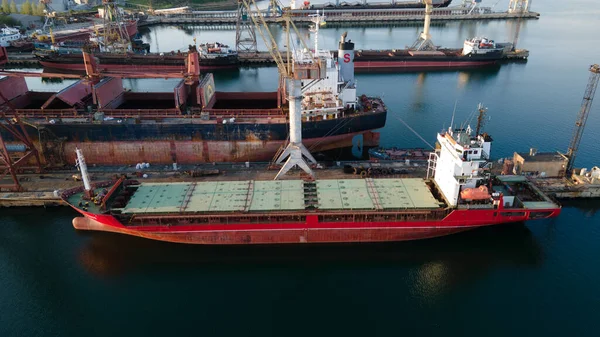 Průmyslový Přístav Oblasti Logistiky Přepravy Při Dovozu Vývozu Nakládka Vykládka — Stock fotografie