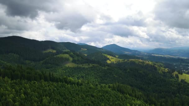 Góry Krajobraz Widok Góry Lotu Drona Karpaty Ukraina — Wideo stockowe