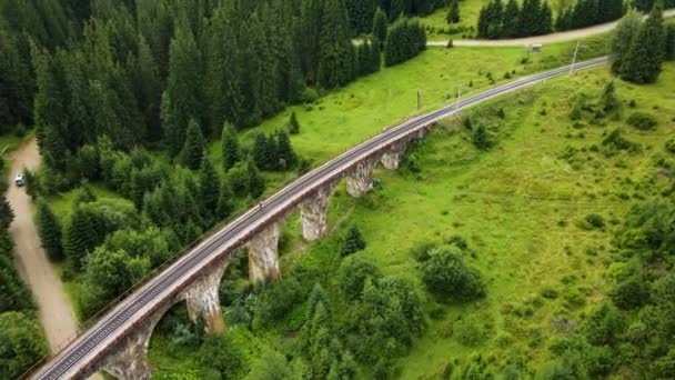 Alte Brücke Aquädukt Fliegende Drohne — Stockvideo